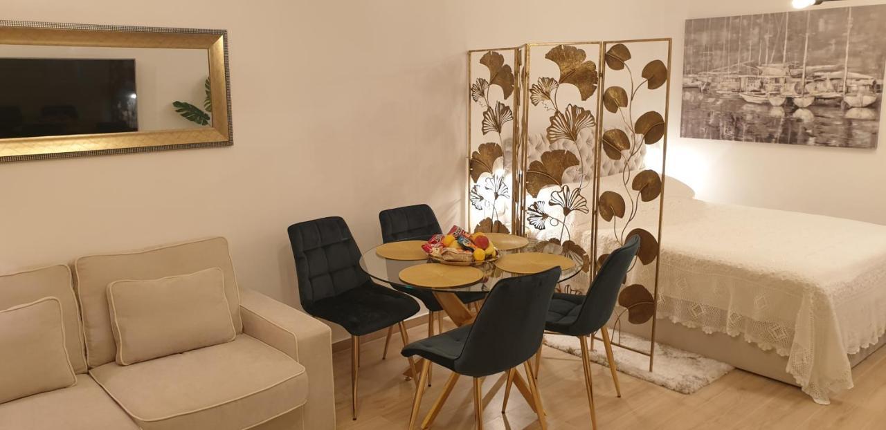 Golden Studio - Private Parking Дубровник Екстер'єр фото