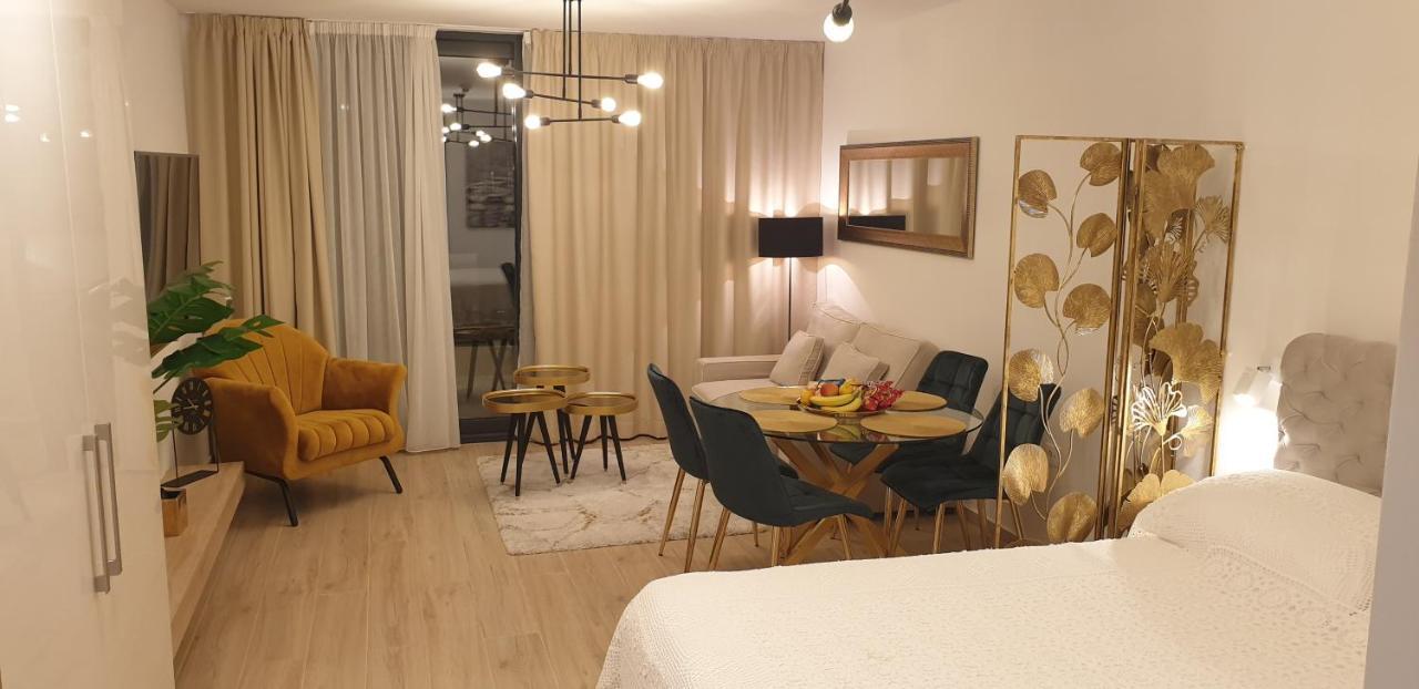 Golden Studio - Private Parking Дубровник Екстер'єр фото
